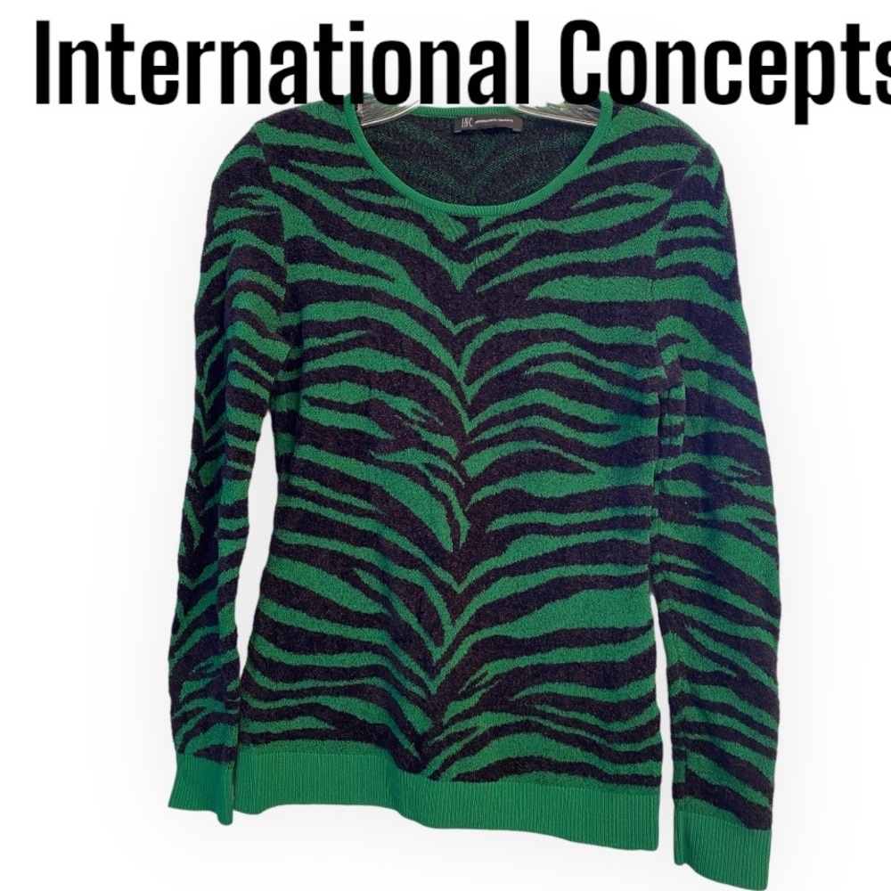 International Concepts Black & Green animal print Sweater XS